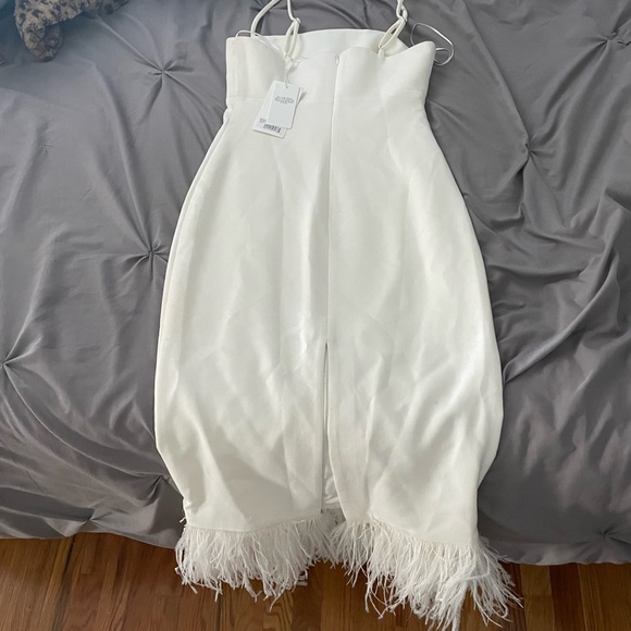 Revolve white dress with feathers and rhinestones - Picture 6 of 12
